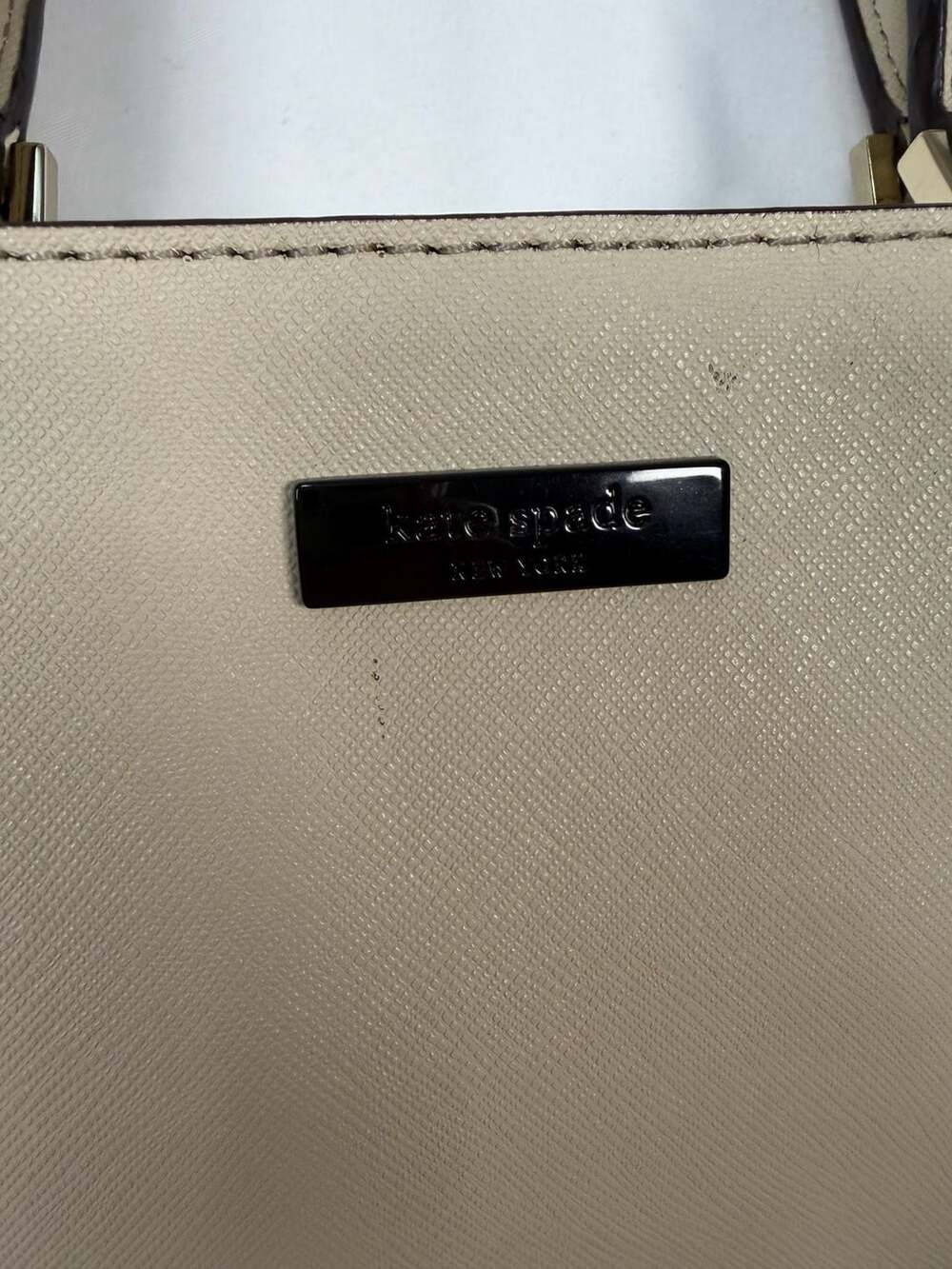 Kate Spade New York Newbury Lane Saffiano Leather Tote Handbag Cream - Picture 2 of 10